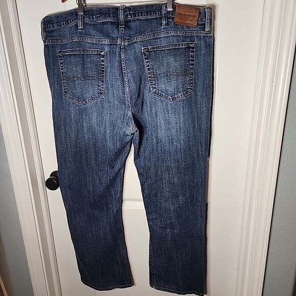 Lucky Brand 181 Relaxed Straight Jeans Mens Size 44x32 Dark Wash Blue Stretch - Picture 2 of 6